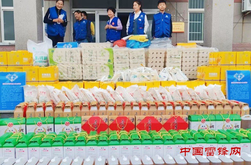 视点观察 雷锋行动”