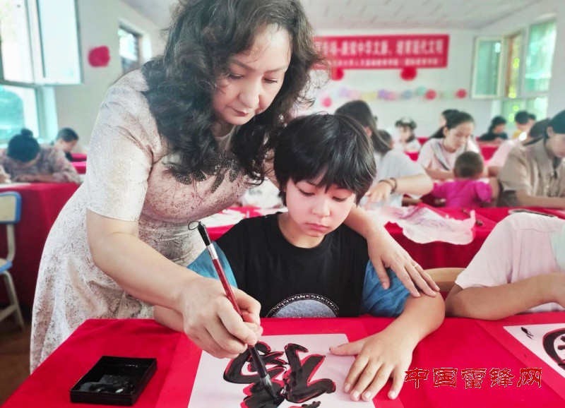 赓续中华文脉 培育现代文明：中华优秀传统文化进南疆实践活动在昆其布隆村圆满开展”